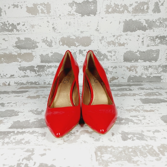 BCBG Generation Red Patent Leather Pointed Toe High Heels Pumps O 418 - Picture 3 of 10